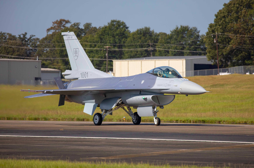 LOCKHEED MARTIN ANNOUNCES SUCCESSFUL FLIGHT OF FIRST SLOVAKIAN F-16 BLOCK 70 AIRCRAFT